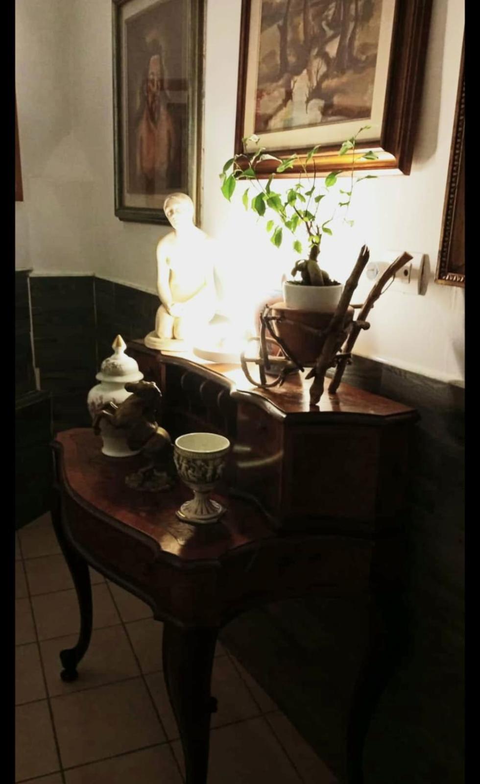 Il Borghetto House Brown * Napels
